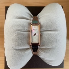 Gucci レディース　腕時計　1500 ピンクゴールド