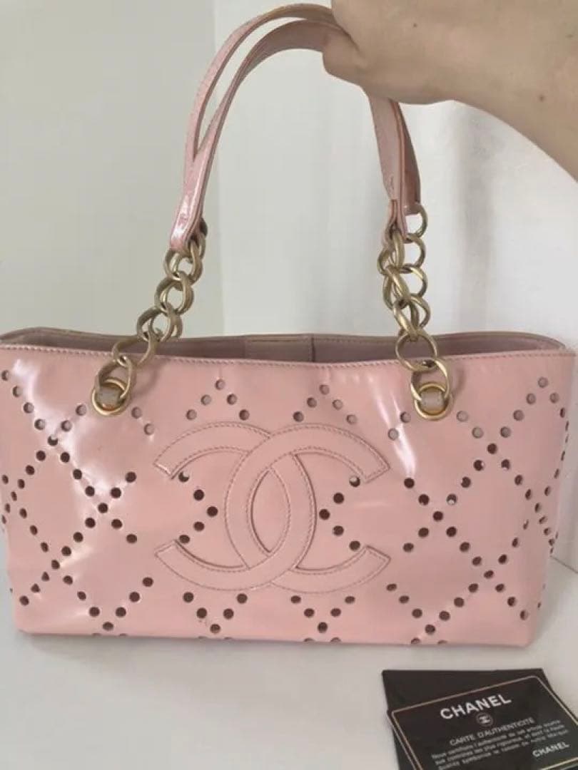 シャネル  パンチングバッグ