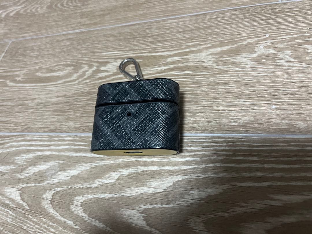 FENDI フェンディ AirPods pro ケース Appleキーホルダー
